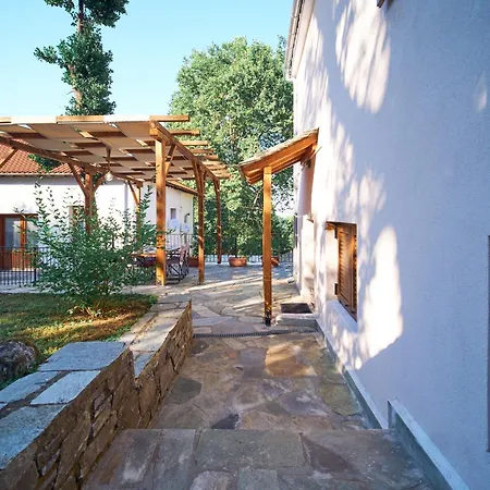 Ivy House Pelion