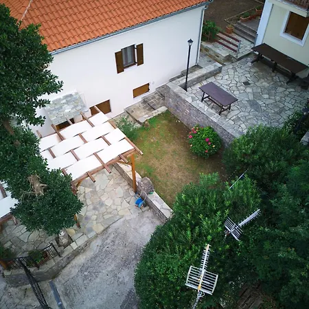 Ivy House Pelion